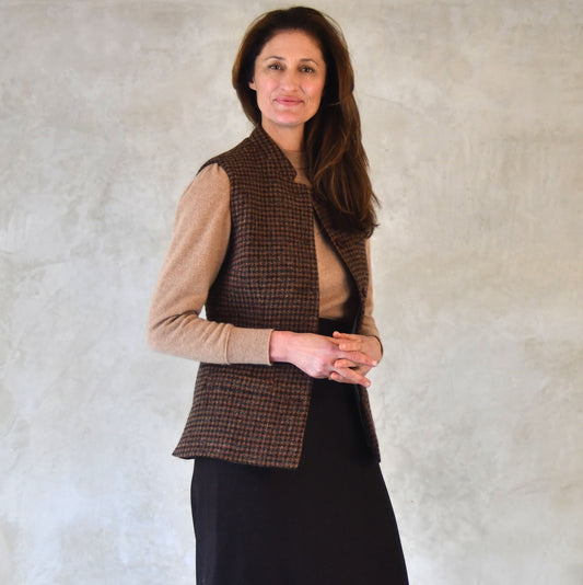 12 – Ladies Classic Cut Waistcoat in Copper Check Lovat Tweed