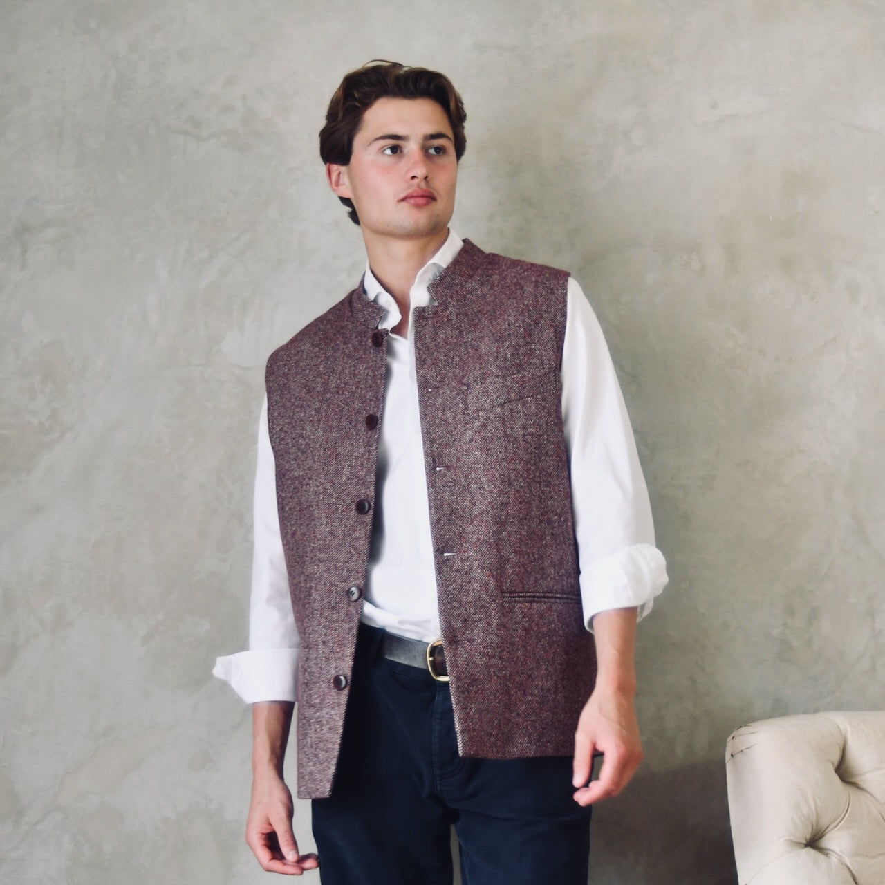 Pure Wool Gilet.
A superb and wonderfully warm alternative to a jacket for autumn winter with a neat cut and ample pocket space. Sophisticated enough for Town, Warm enough for the Country.

This fitted cut waistcoat has five button-fronts and side vents for ease when moving and sitting. Fully lined, it has generous inside facings to avoid unsightly lining slippage.

Handmade in London.