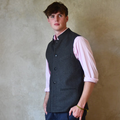 40 – Tailored Cut Charcoal Herringbone Cashmere Mix Flannel
