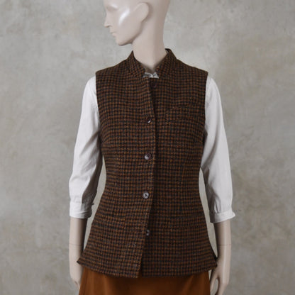 10 – Ladies Classic Cut Waistcoat in Copper Check Lovat Tweed