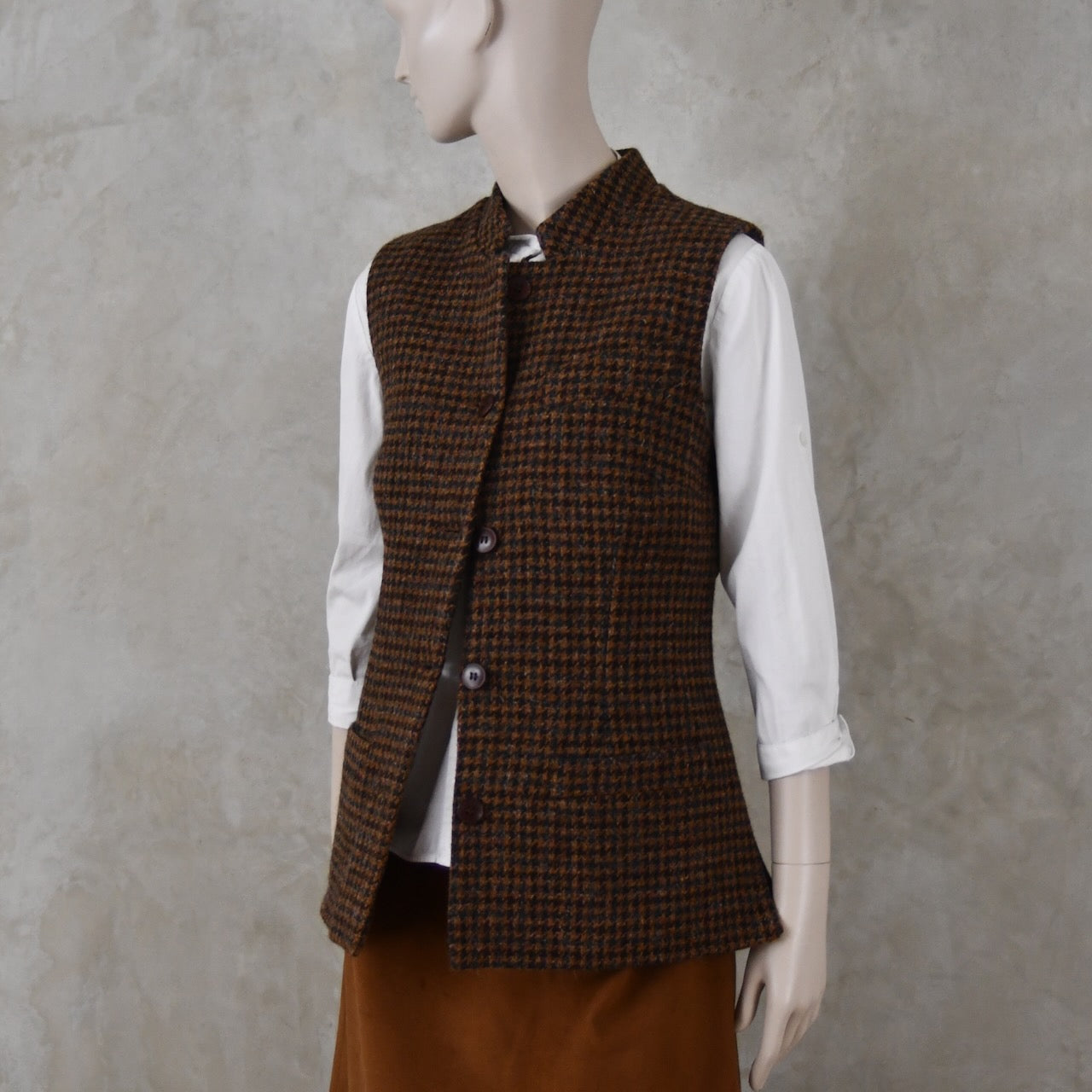 10 – Ladies Classic Cut Waistcoat in Copper Check Lovat Tweed