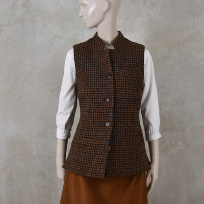 10 – Ladies Classic Cut Waistcoat in Copper Check Lovat Tweed