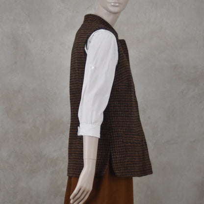 10 – Ladies Classic Cut Waistcoat in Copper Check Lovat Tweed