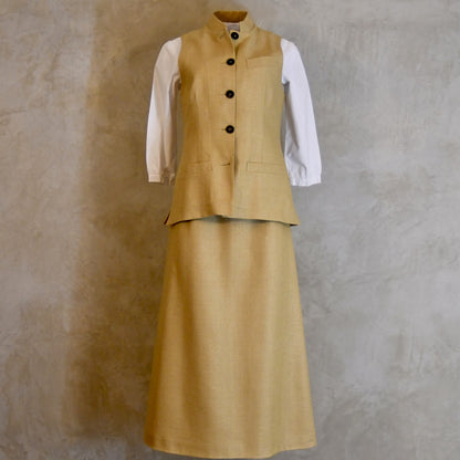 14 – Ladies Classic Cut Waistcoat in Raffia Silk Matka