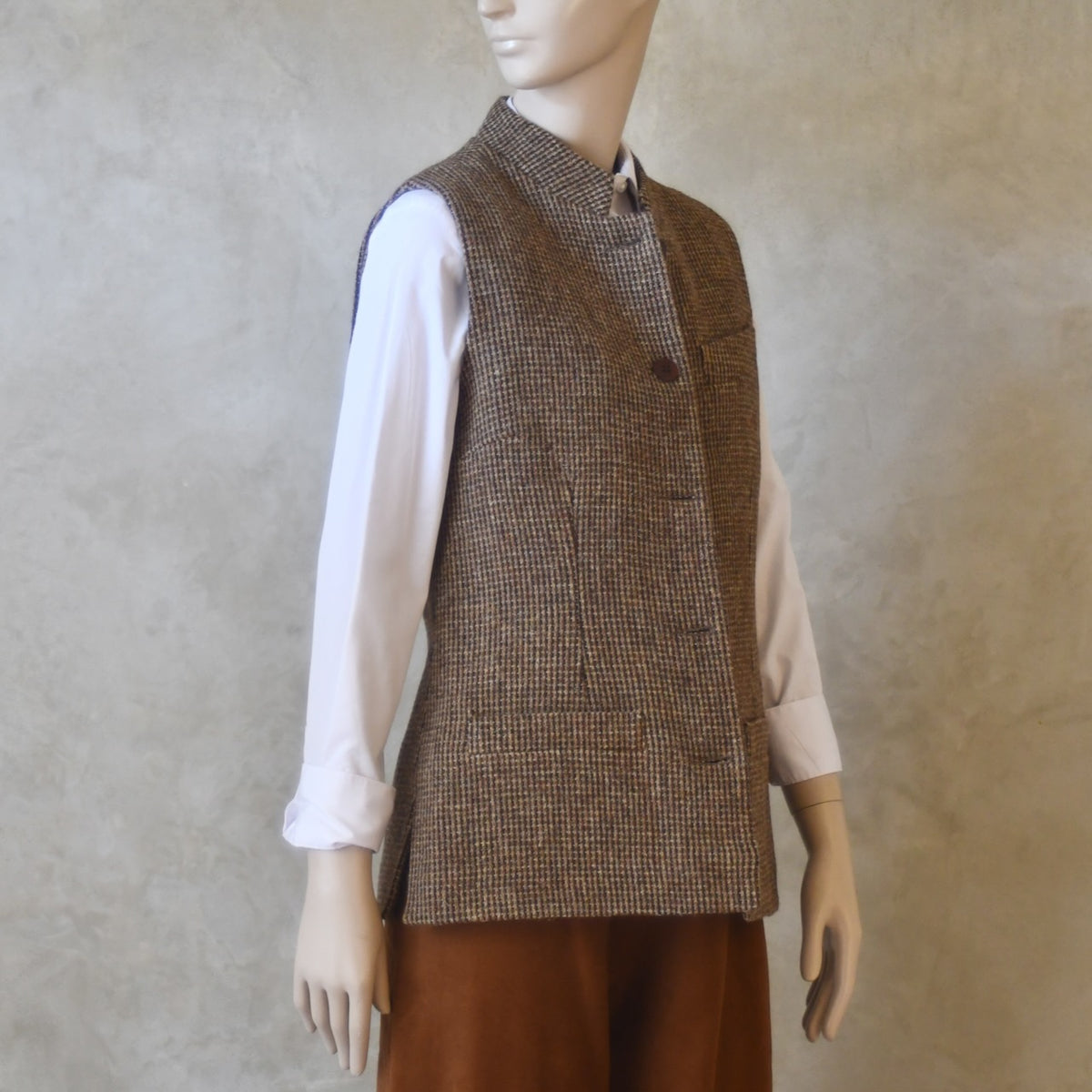 10 – Ladies Classic Cut Waistcoat in Small Brown Check Lovat Tweed