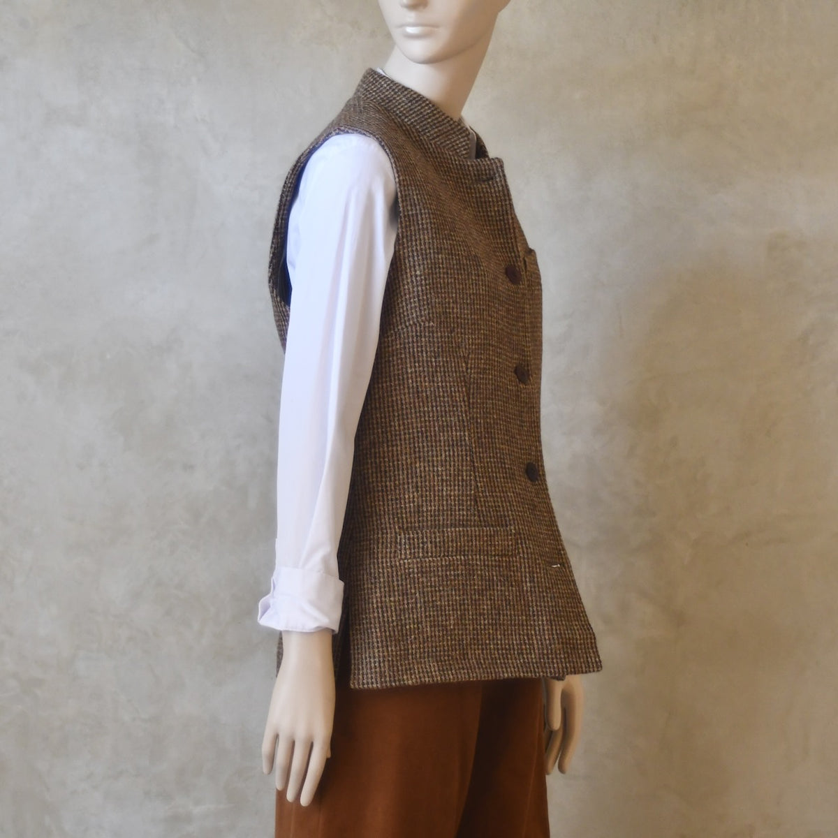 10 – Ladies Classic Cut Waistcoat in Small Brown Check Lovat Tweed