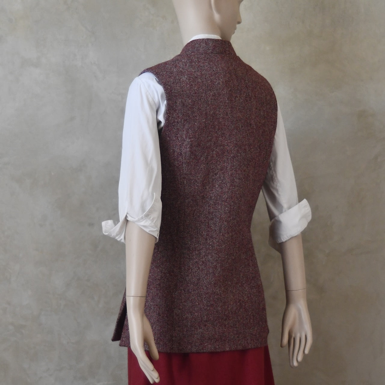 12 – Ladies Longer Length Waistcoat in Finely Woven Bloodshot Hopsack Tweed