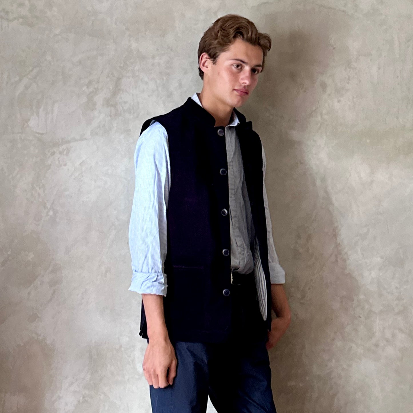 46" Classic Cut Waistcoat in Dark Navy Velvet